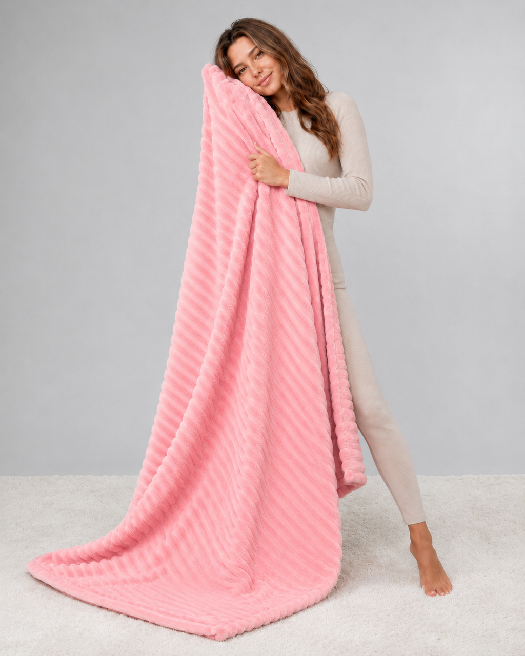 2. MoraNest Powder blanket - full length view