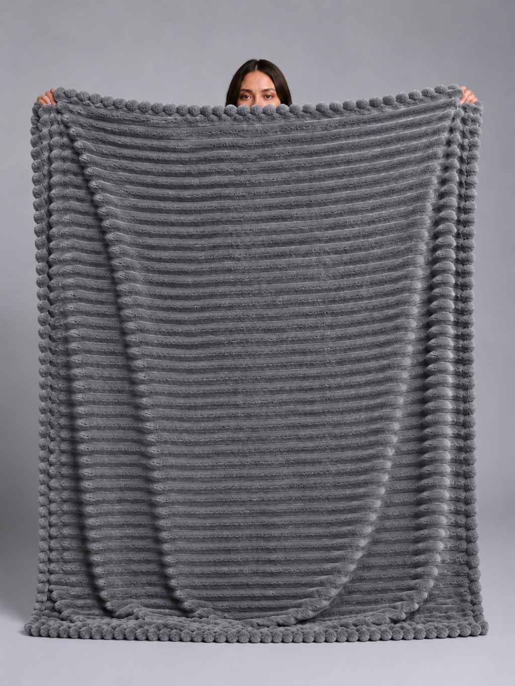 20. MoraNest Silver grey blanket - full size view