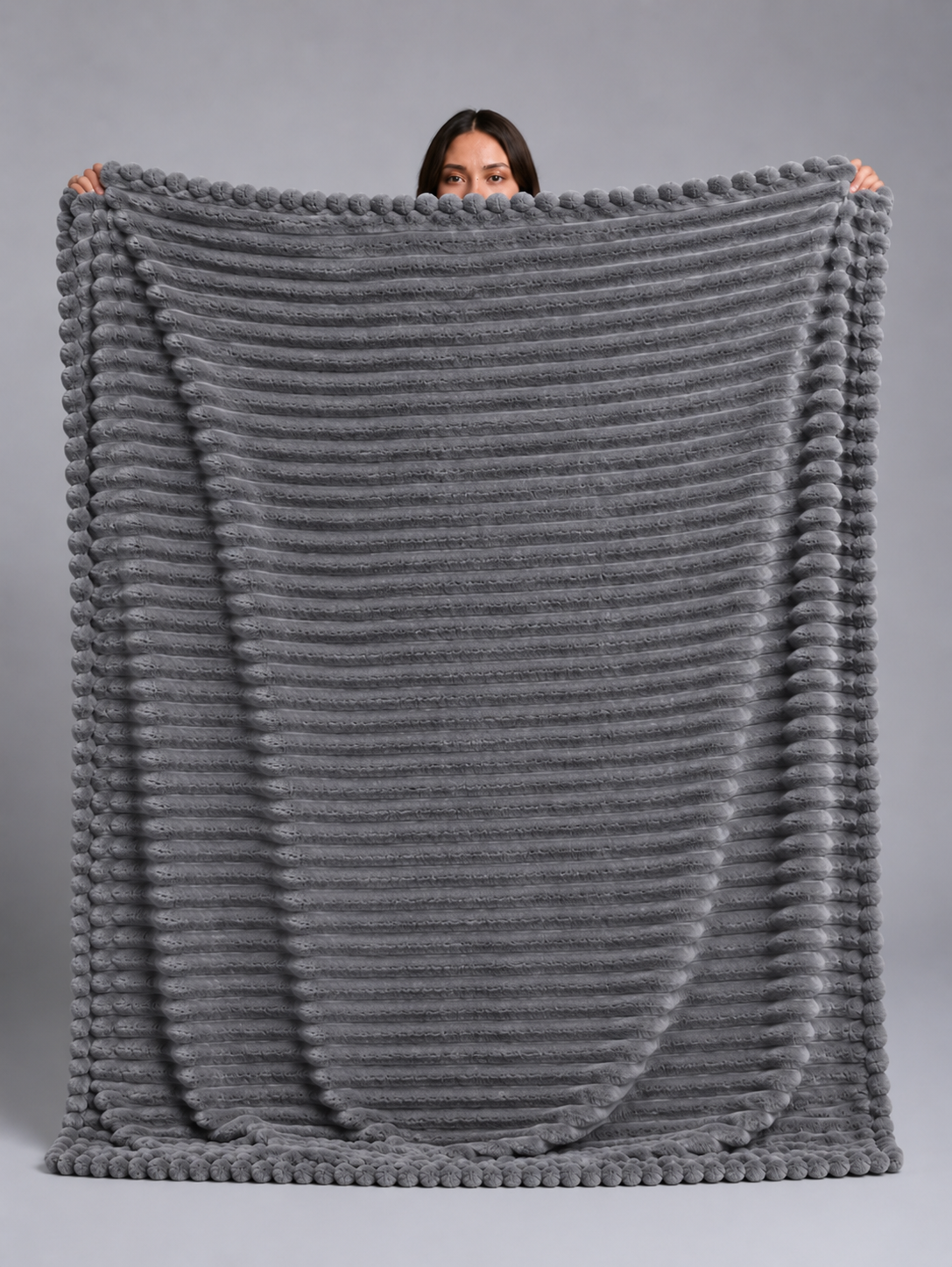 20. MoraNest Silver grey blanket - full size view